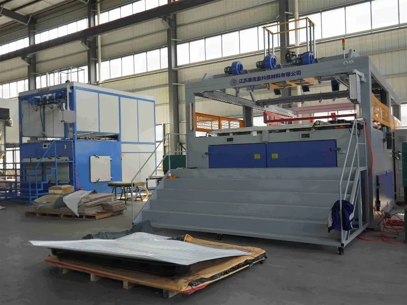 Vacuum forming equipment Vacuum forming equipment